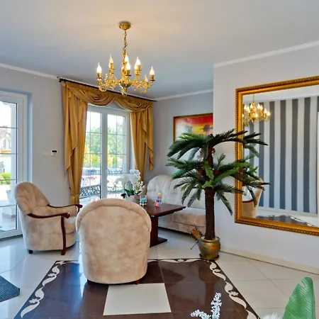 Goscinne Idalia Karwia