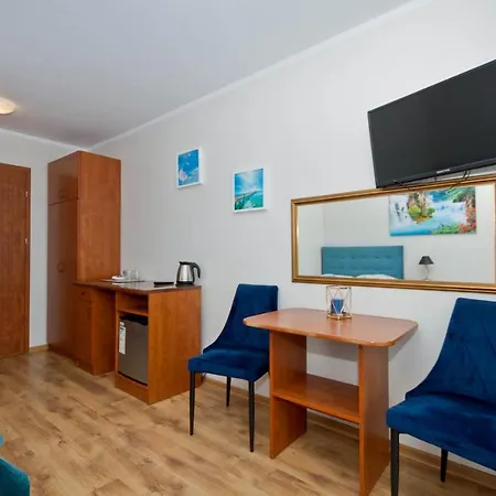 ホームステイ Goscinne Idalia カルビア