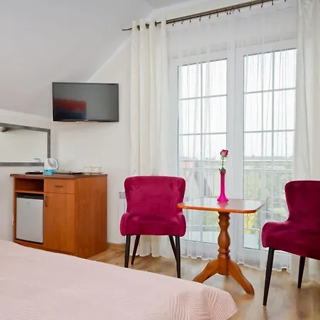 Goscinne Idalia * Karwia