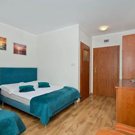 ホームステイ Goscinne Idalia カルビア