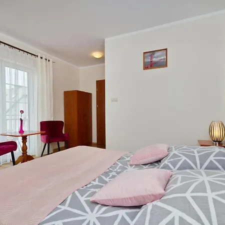 Goscinne Idalia * Karwia