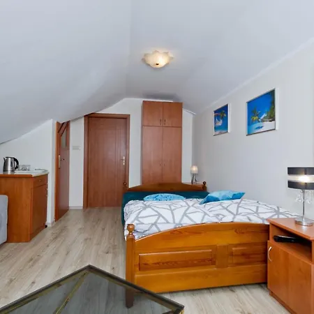 Goscinne Idalia * Karwia