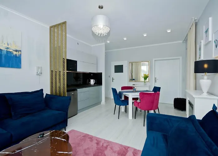 Goscinne Idalia Homestay *