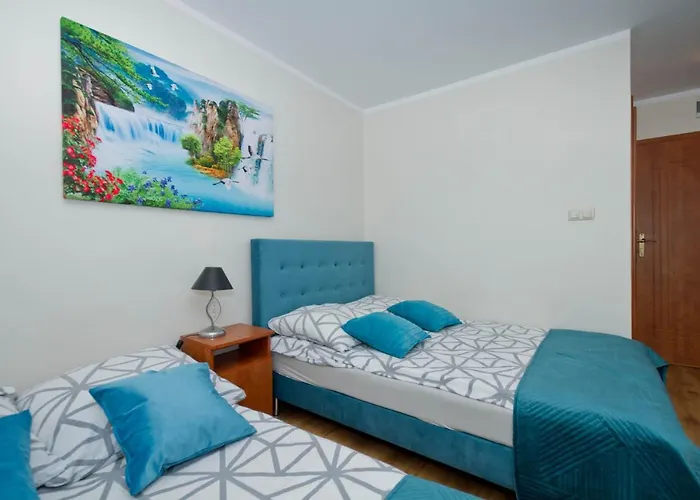 Goscinne Idalia Homestay *