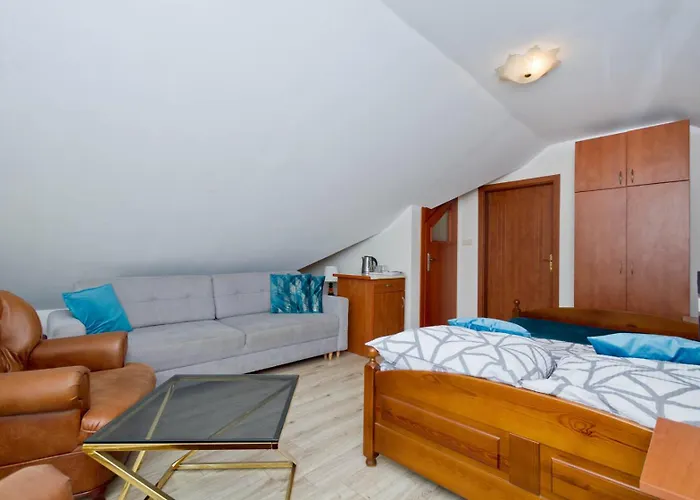 Δωμάτια σε οικογενειακή κατοικία Goscinne Idalia