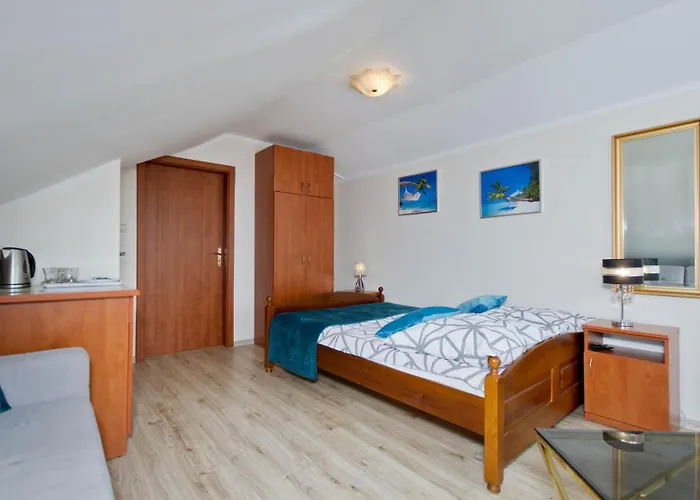 Goscinne Idalia Karwia